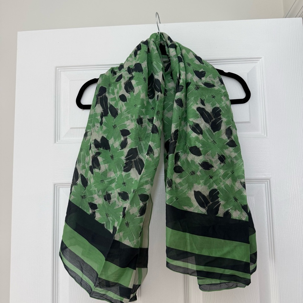 FAB Made in Italy Green and Black Striped Scarf